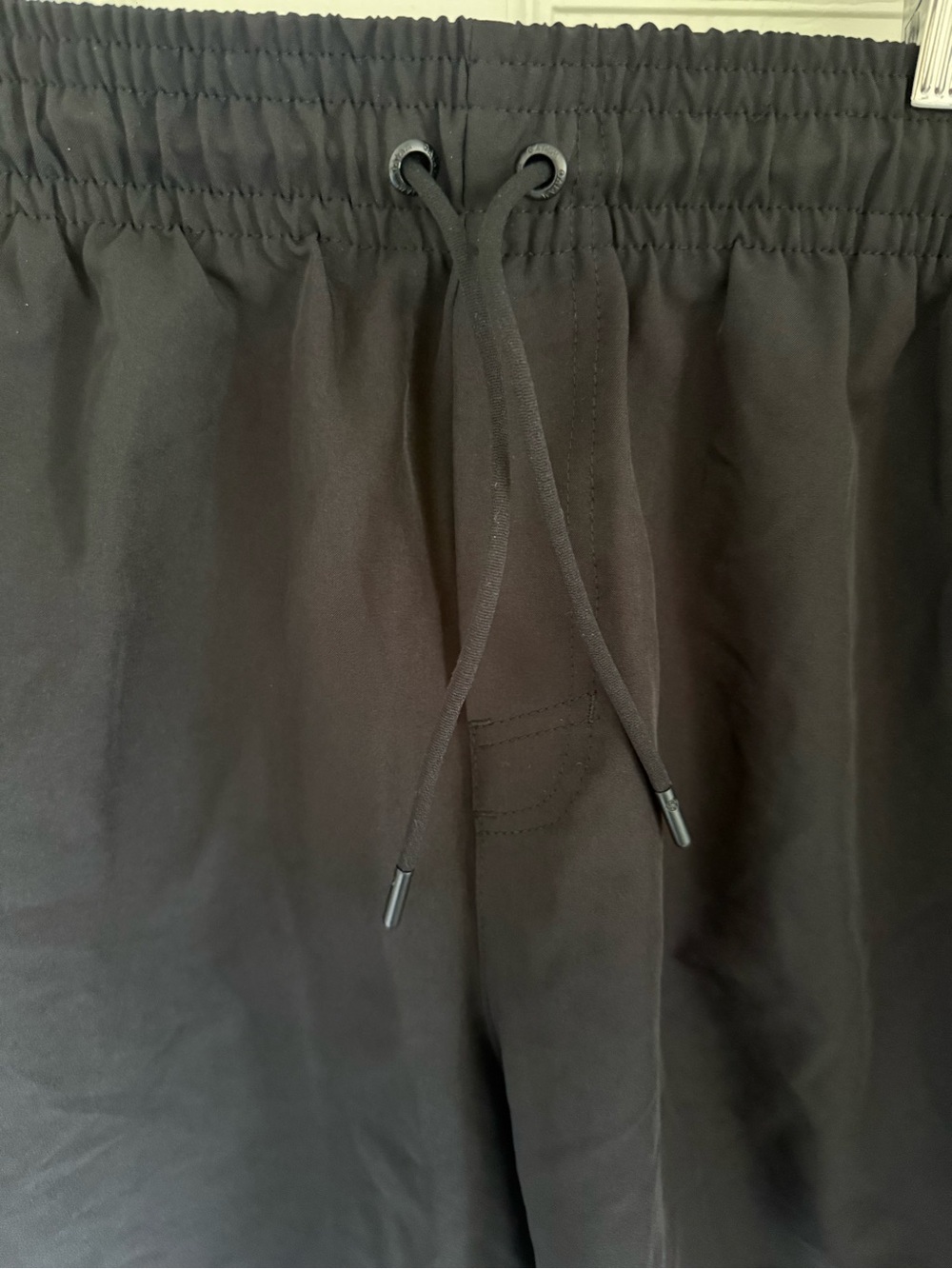Men’s GAIAM Black Lunge 5” running shorts - Picture 2 of 13